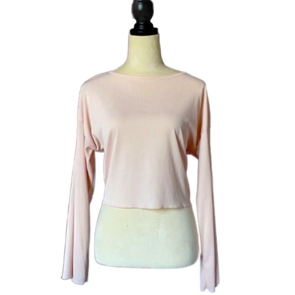 Nasty Gal Pale Pastel Pink Long Sleeve Ribbed Crop Top w/Wide Sleeves (Size: 6)